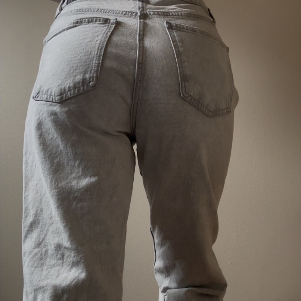 Women’s High Rise Jeans - Picture 5 of 5
